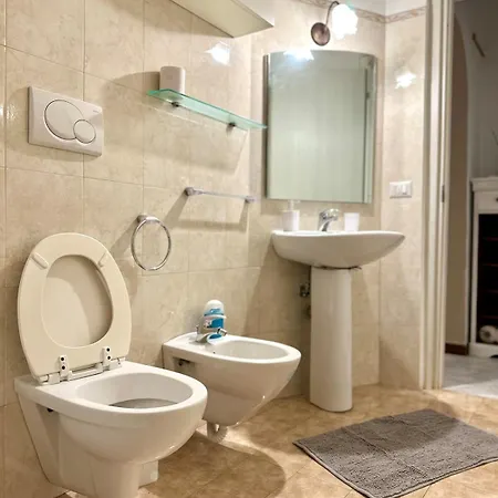 Rosesky Grande Casa In Centro Con 2 Bagni شقة