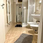 Apartment Rosesky Grande Casa In Centro Con 2 Bagni
