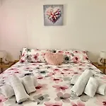 Rosesky Grande Casa In Centro Con 2 Bagni Apartment *