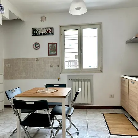 Apartment Rosesky Grande Casa In Centro Con 2 Bagni